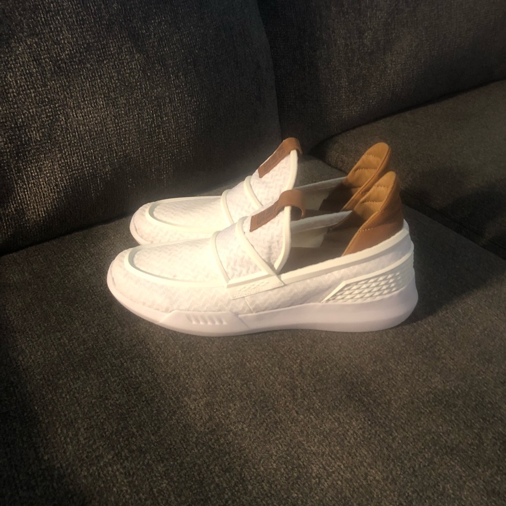 K-Swiss men’s size 10.5 loafer slip on sneaker
